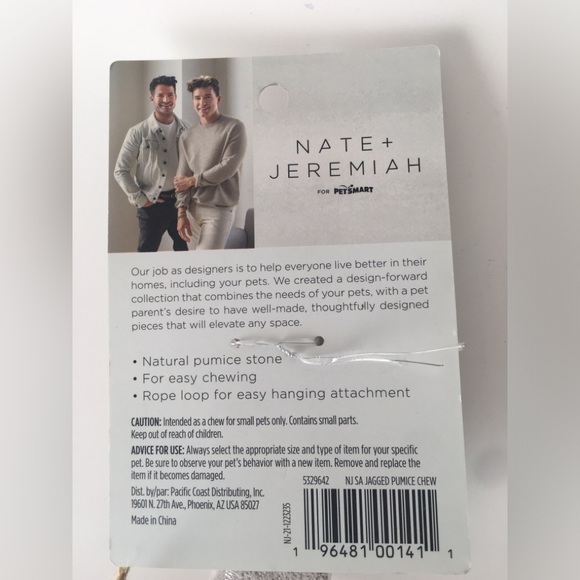 Nate + Jeremiah Pumice Small Animal Chews 4.5" x 1.5" Small Animal - Picture 6 of 6